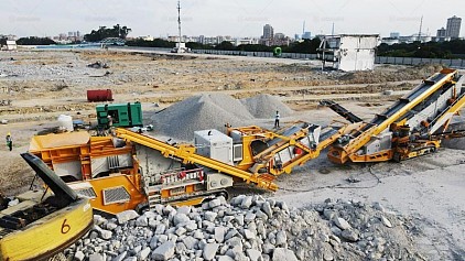Mobile Concrete Crushing Plant for Waste Recycling